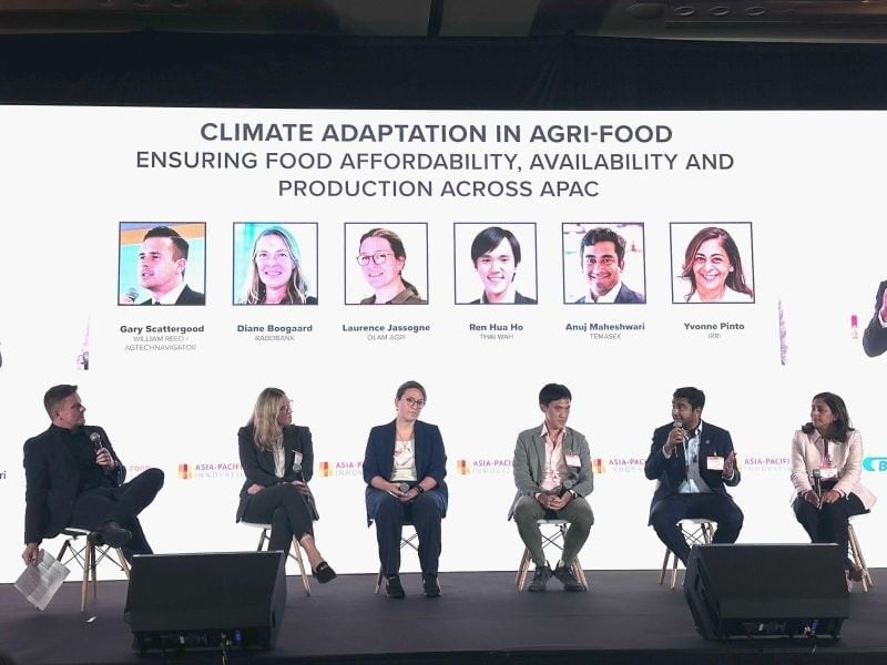 APAC-panel.jpg