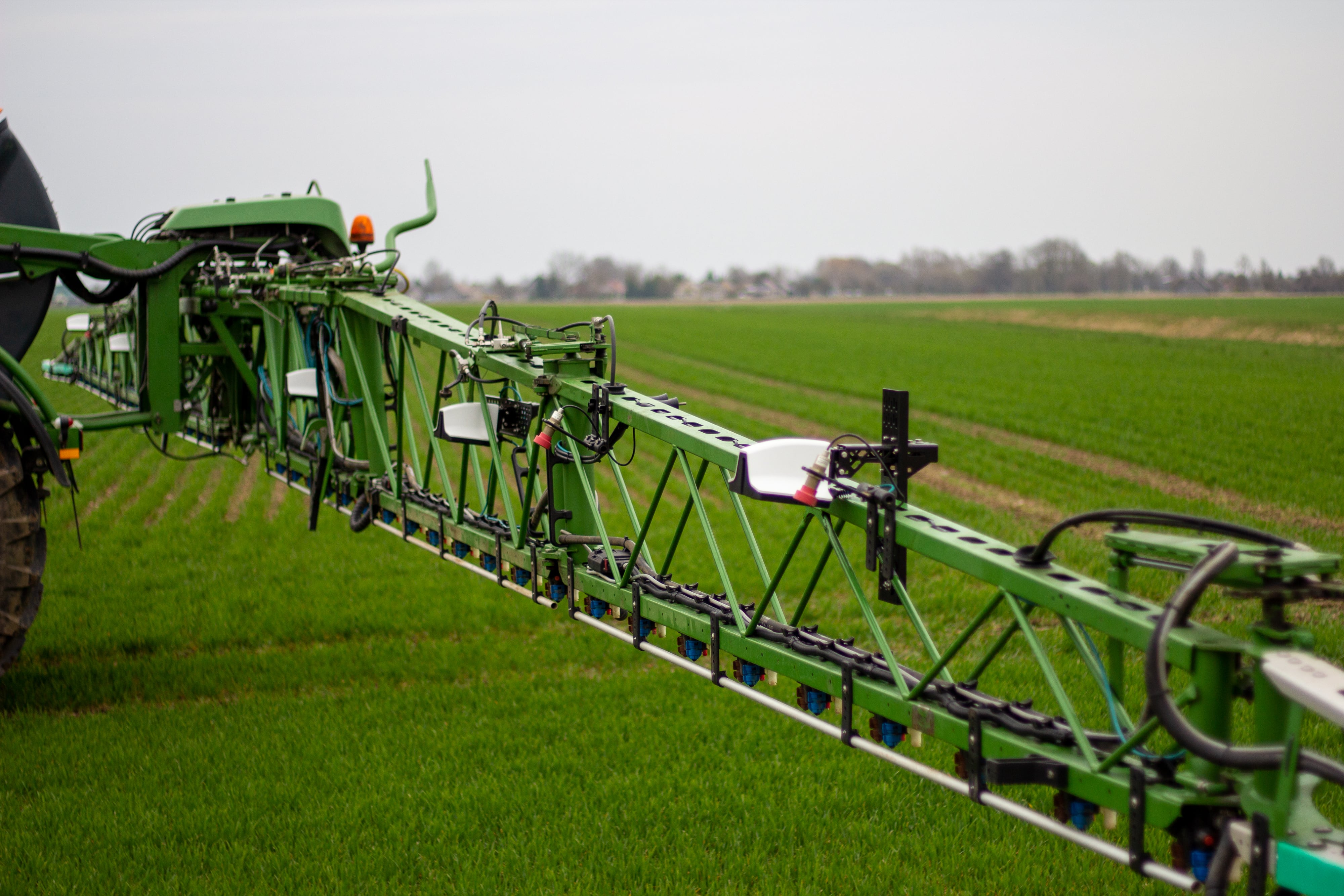 Pymwymic backs DAT’s push to bring precision to cereals spraying