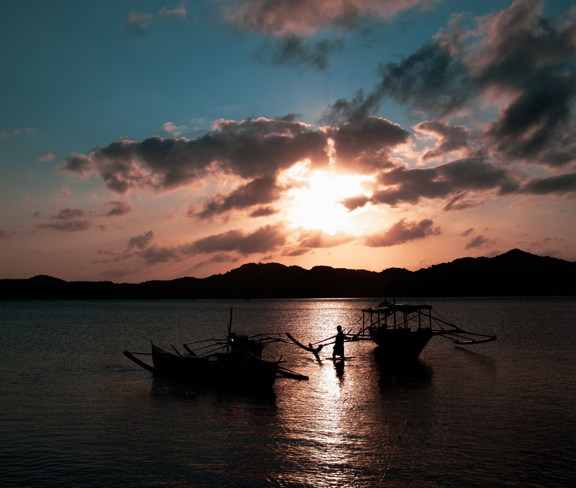 ‘Alarming increase’: Fuel-saving commercial fleets push Philippine artisanal fishers from coastal waters