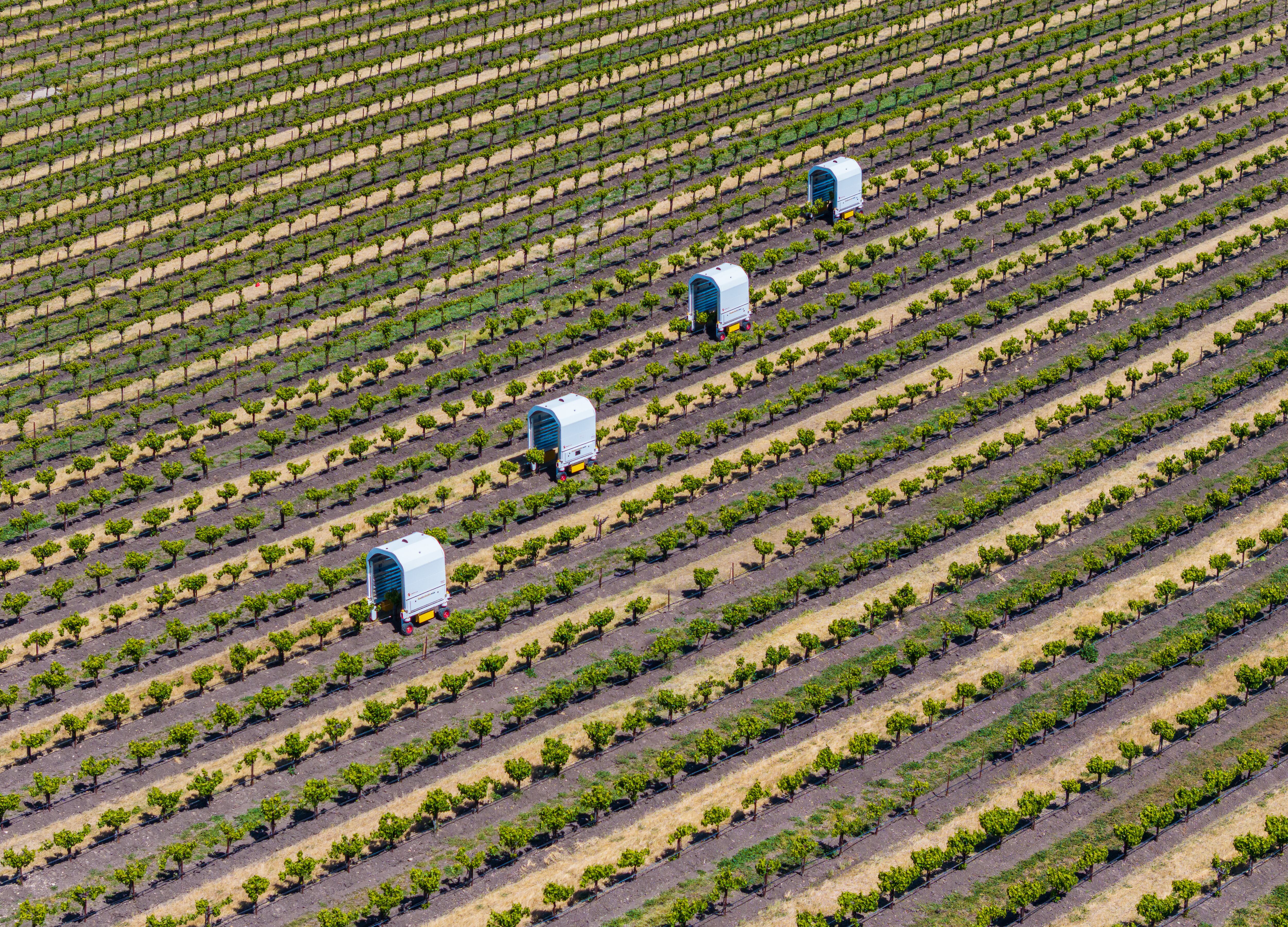 Saga Robotics logs record season across US and UK farms